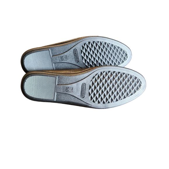 NWT $110 Aerosoles Bristol Gold Chain Link Soft Leather Black Career Flats 5.5 - Picture 6 of 6